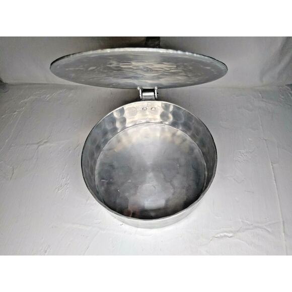 Vintage Everlast Metal 552 Hand Forged Aluminum Butler Pan Fruit Pattern - Picture 5 of 6